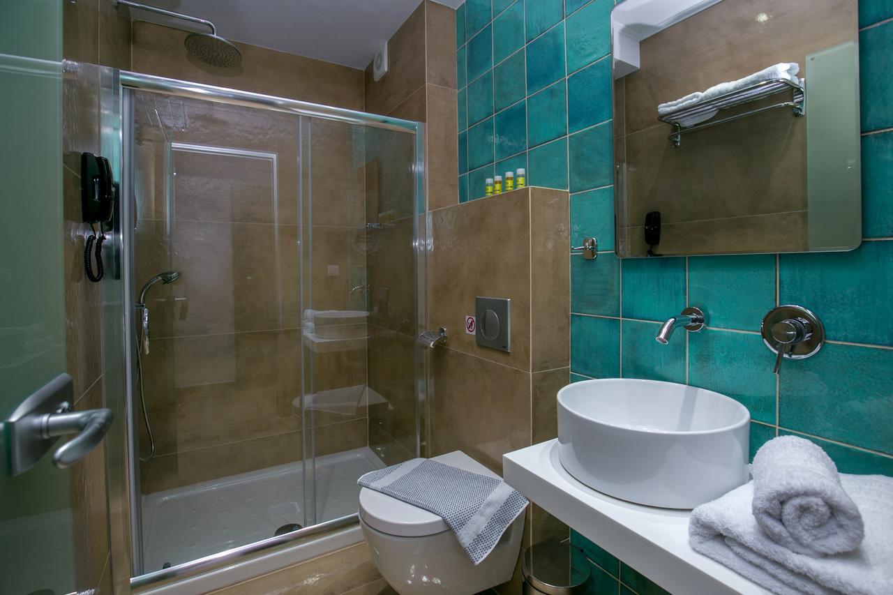 לימנריה Patiras Deluxe B&B מראה חיצוני תמונה